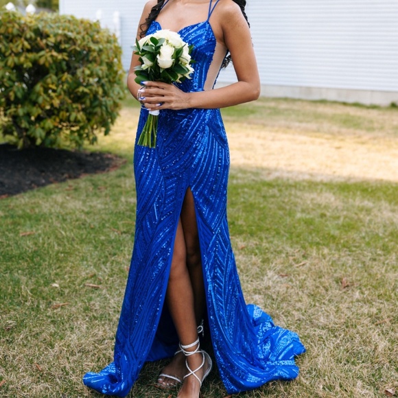 Dresses & Skirts - Prom Dress
